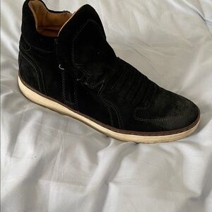 Men's Black High-Top Sneakers